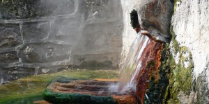 Aubrac, Chaudes-Aigues, source d'eau chaude